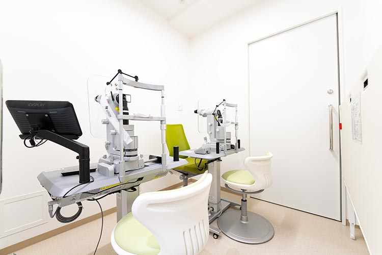 レーザー治療室